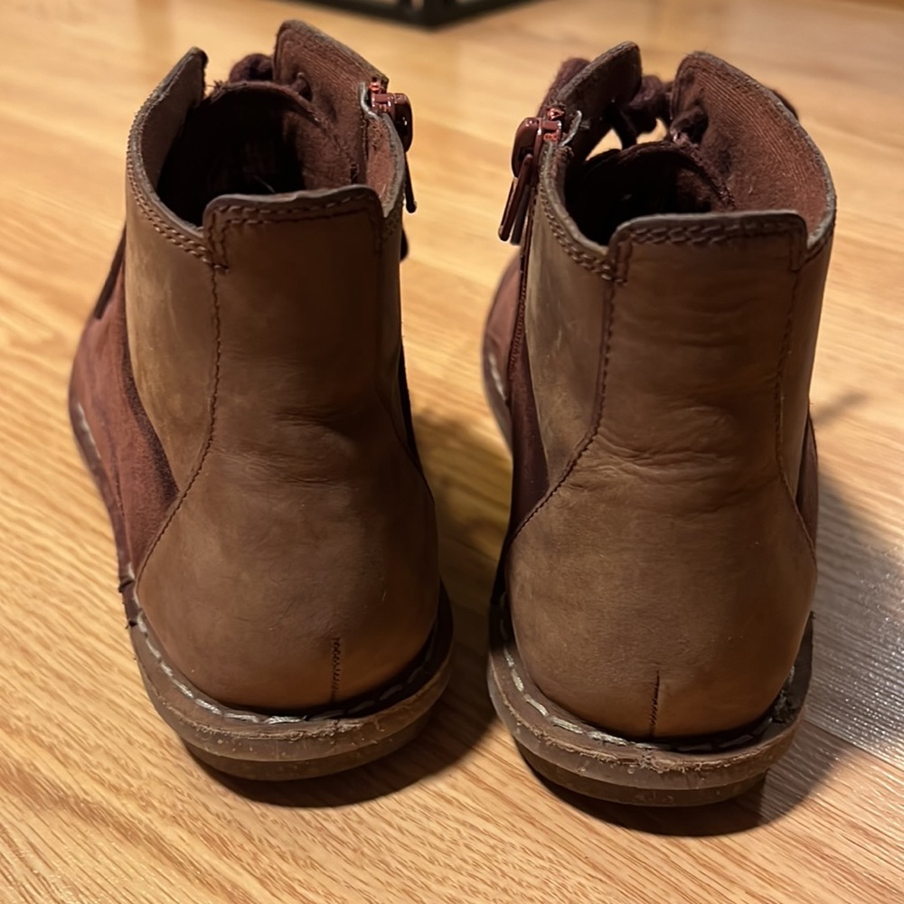Clarks Collection Tamitha Key Low Boot - Picture 6 of 6